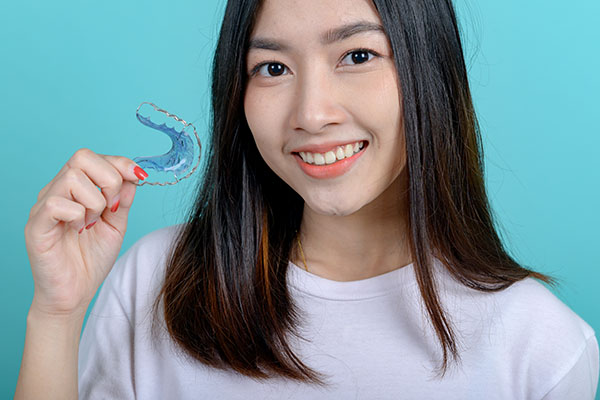 Less Emergency Orthodontic Visits With Invisalign Than Braces from White Flint Family Dental in Rockville, MD